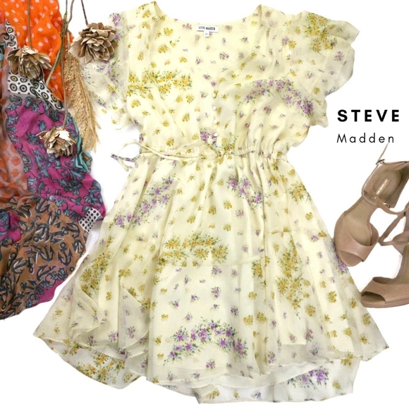 Steve Madden Dresses & Skirts - New Steve Madden Yellow Floral Dress XL
